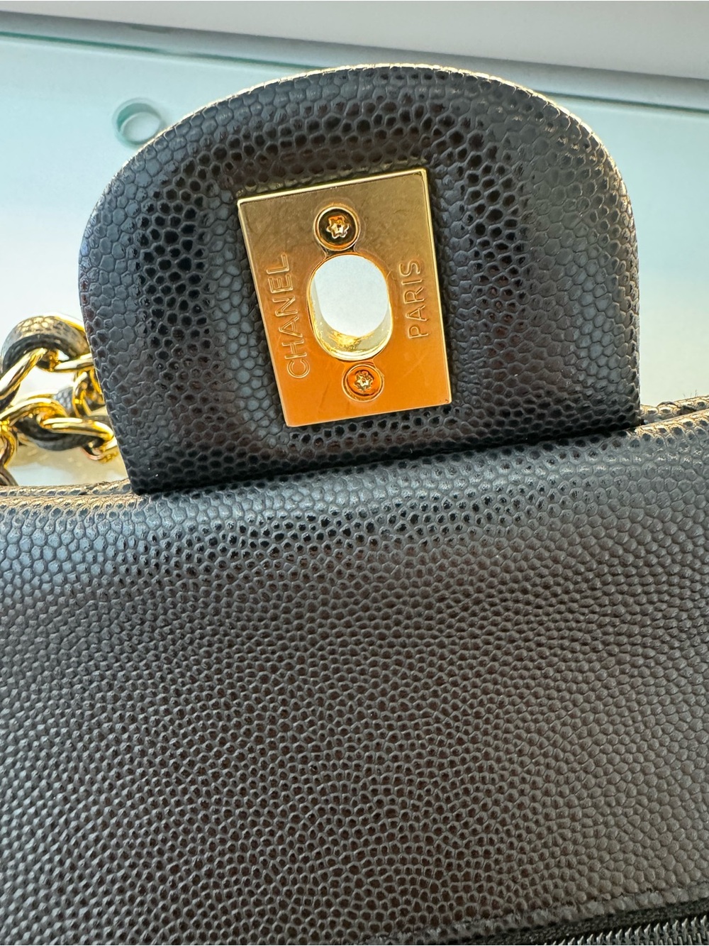 CHANEL Black Quilted Shoulder Bag with Gold Hardware - Picture 7 of 10